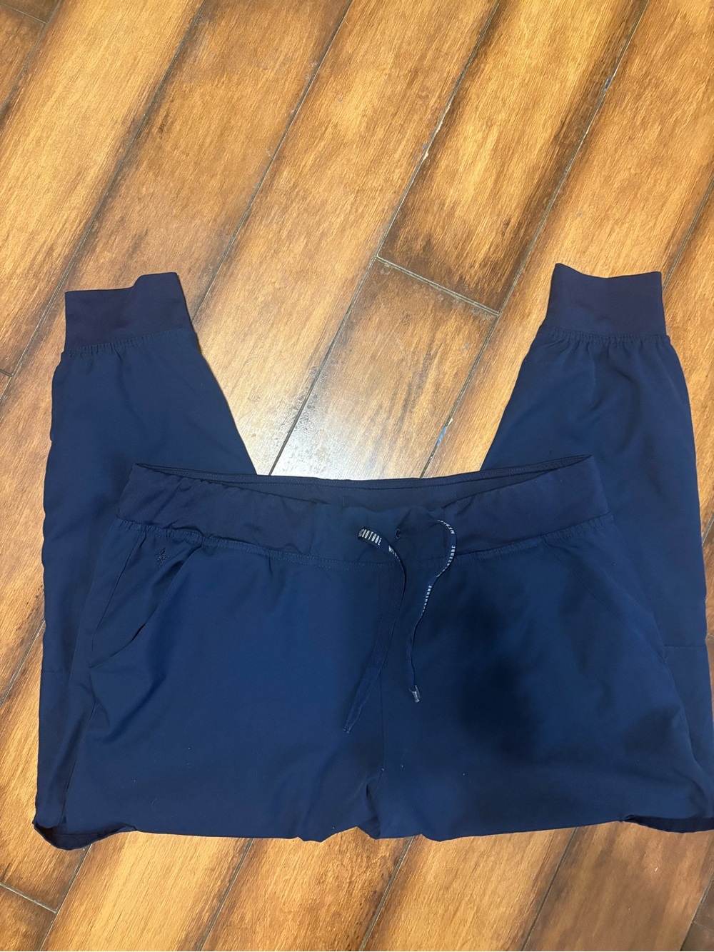 Medcouture insight navy scrub joggers